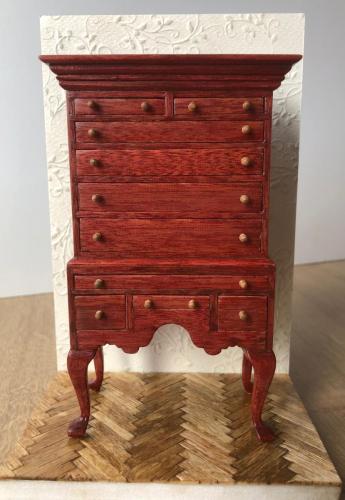 Highboy mahagonij